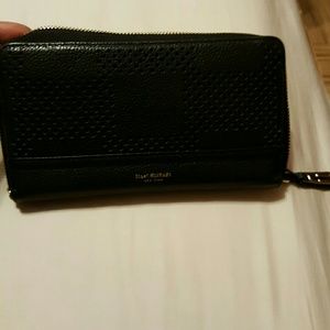 Beautiful Excellent Quality Isaac Mizrahi Wallet