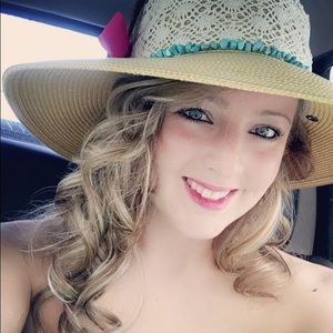 Meet your Posher, Allie