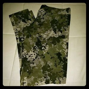 High Waisted Floral Camouflage Aeropostale Legging