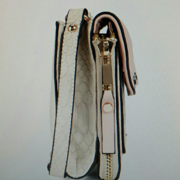 Aldo - Pale Pink Snakeskin Crossbody Bag - NWT - Picture 3 of 4