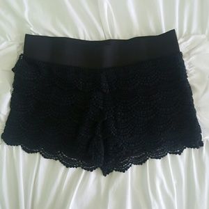 Wetseal crochet shorts