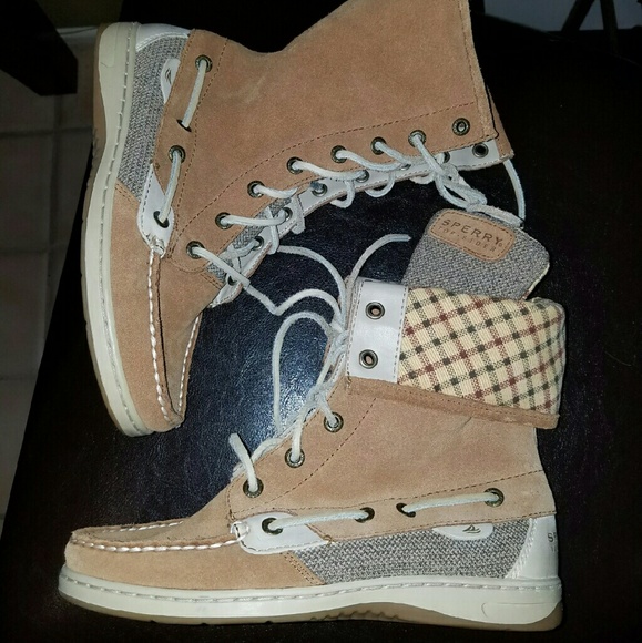 Sperry topsiders