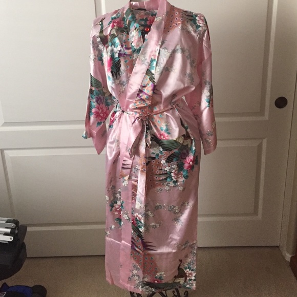 .Kimono style robe
