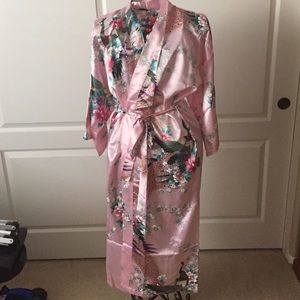 .Kimono style robe