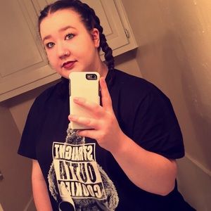 Meet your Posher, Makayla