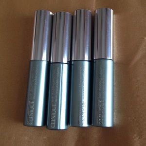 SOLD ⛔️4 mini Clinique black mascaras