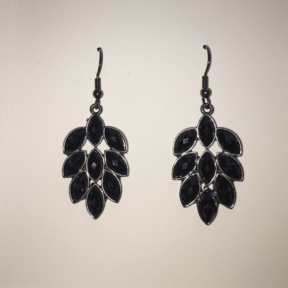 Black "Feather" earrings