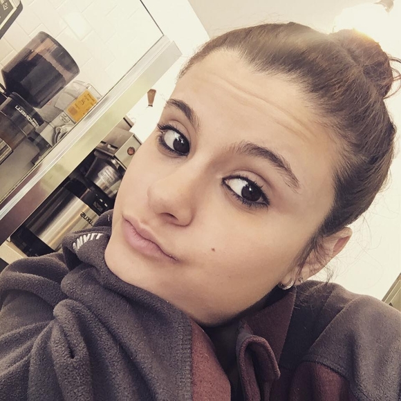 Meet your Posher, Lena