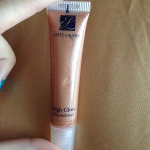Estée Lauder lip gloss