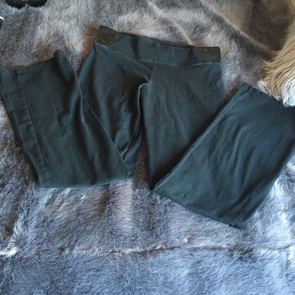 Victoria Secret Pink Black Yoga Leggings