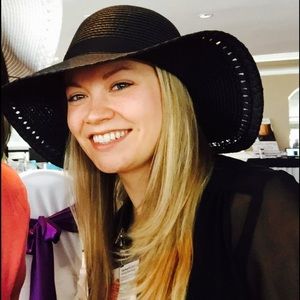 Meet your Posher, Carly