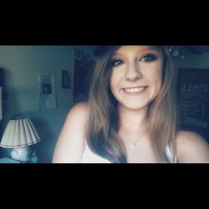 Meet your Posher, Natalie