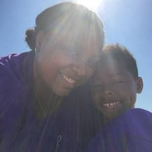 Meet your Posher, Ramia