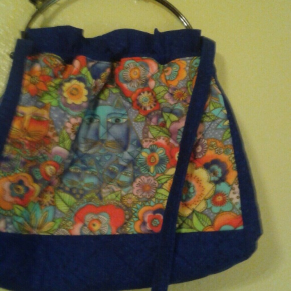 A One of a kind handmade purse - Picture 3 of 3