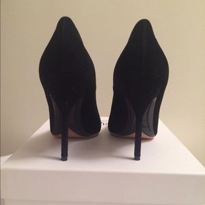 Saint Laurent Shoes - Yves Saint Laurent Opyum Pumps Saint Laurent Shoes - Yves Saint Laurent Opyum Pumps
