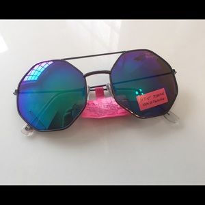 Betsey Johnson sunglasses