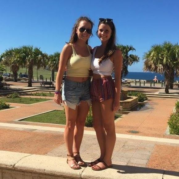 Meet your Posher, Sarah - Picture 1 of 1