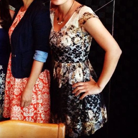 Floral lace Topshop dress - Picture 4 of 4