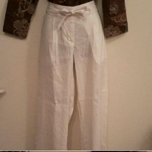 BCBG Maxazriab nice white linen pants
