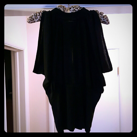 Black sleeveless top