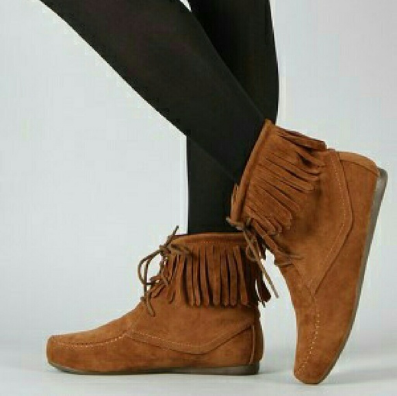 Fur-lined Minnetonka Moccasins