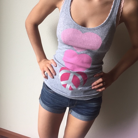 XS Victoria's Secret Tank - Picture 1 of 2