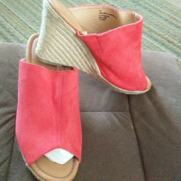 Women's ssndles