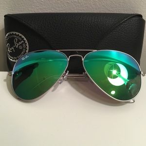 Authentic RayBan Aviators w/ green mirrored lenses