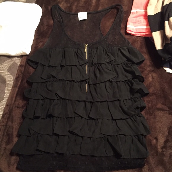 Lola ruffle top