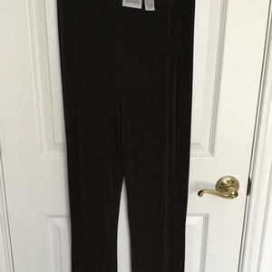 Brown Chico's traveller knit pants, size 1 (6-8)