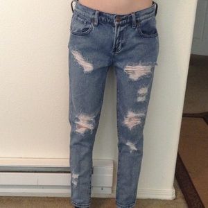 Brandy Melville Distressed Boyfriend Jeans