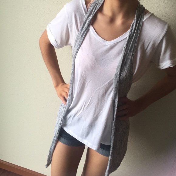 Black and Gray vest! - Picture 2 of 2