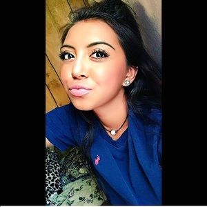 Meet your Posher, Janelle