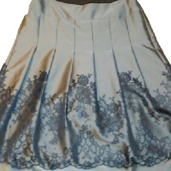 Gold Lace Design Skirt