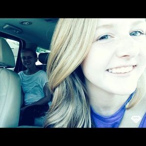 Meet your Posher, Katelyn