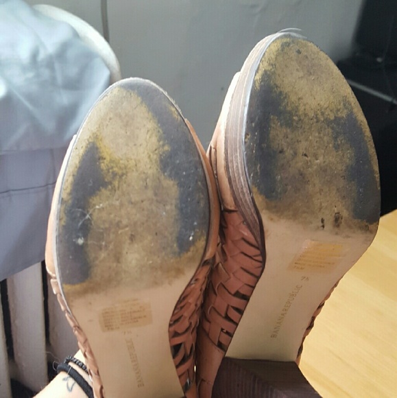 Banana Republic Heels - Picture 4 of 4