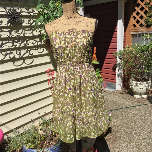 Ark & Co Dresses & Skirts - Ark & Taylor floral strapless dress, Sz. L