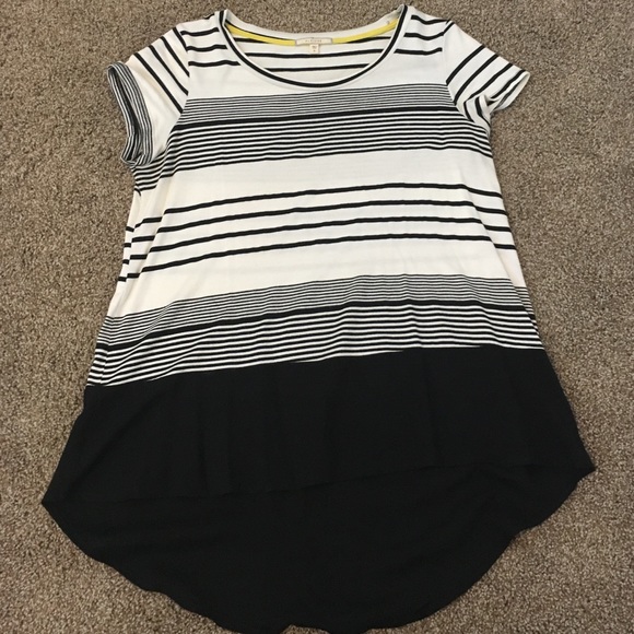 🔴🔴1 HOUR SALE 🔴🔴Striped shirt with black btm