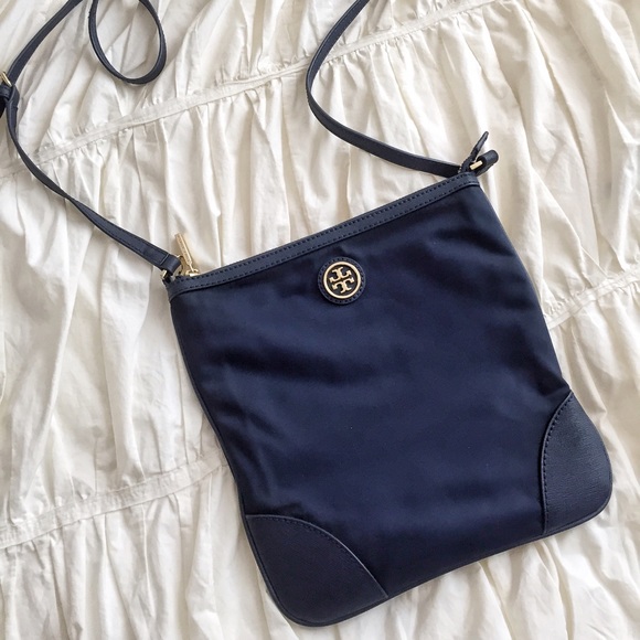Hold till 8/15- Tory Burch Navy crossbody