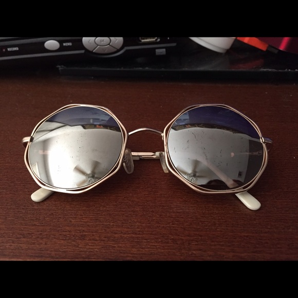 ❌ON HOLD ❌Round sunglasses