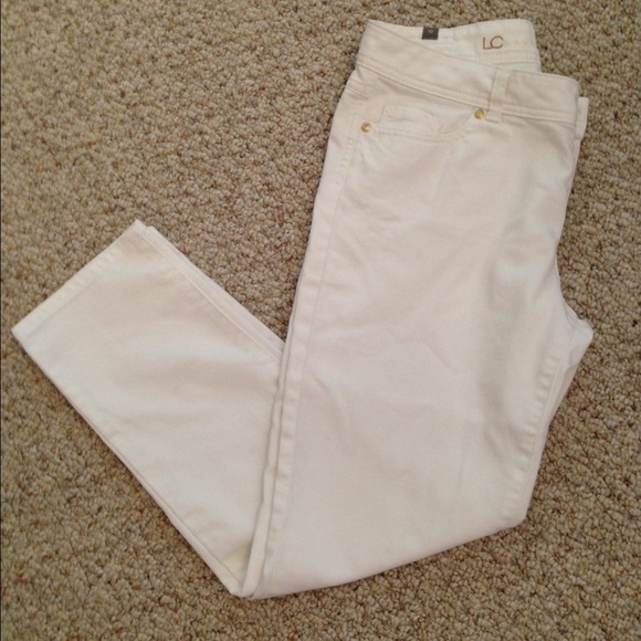 Lauren Conrad White Cropped Jeans. Very chic.