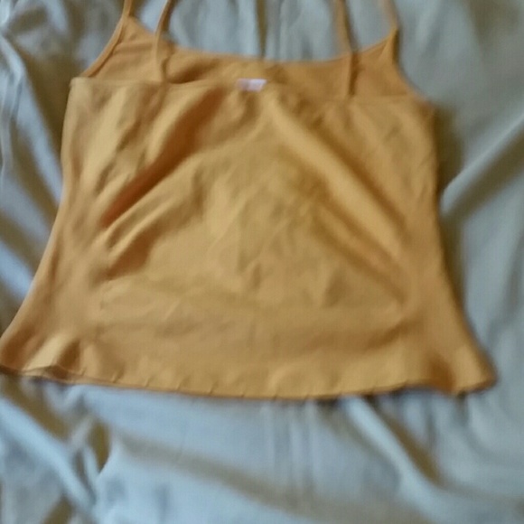 Beautiful Top - Picture 3 of 4