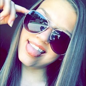 Meet your Posher, Haley