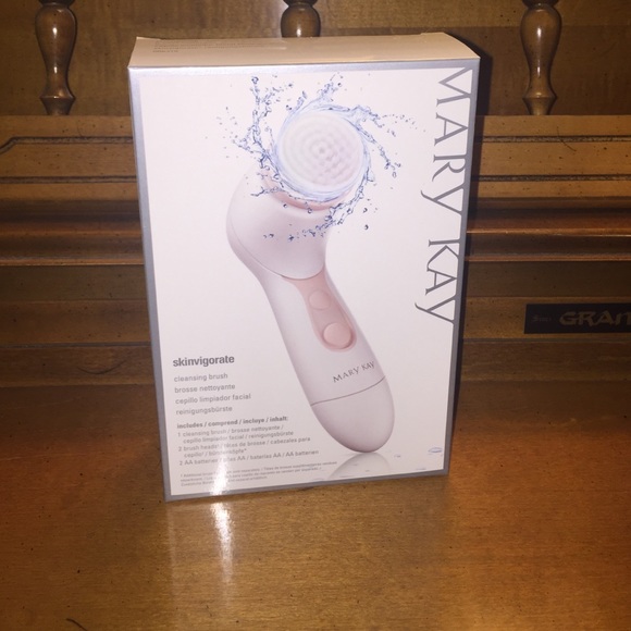 Mary Kay Skinvigorate Cleansing Brush