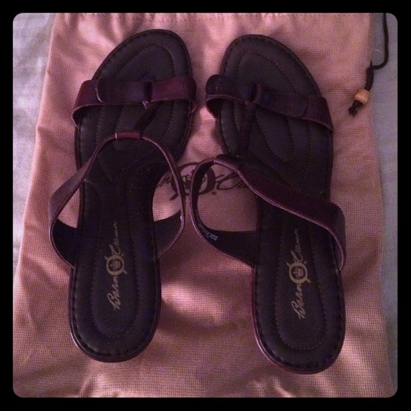 Born Crown Alcala T-Strap Leather Sandals