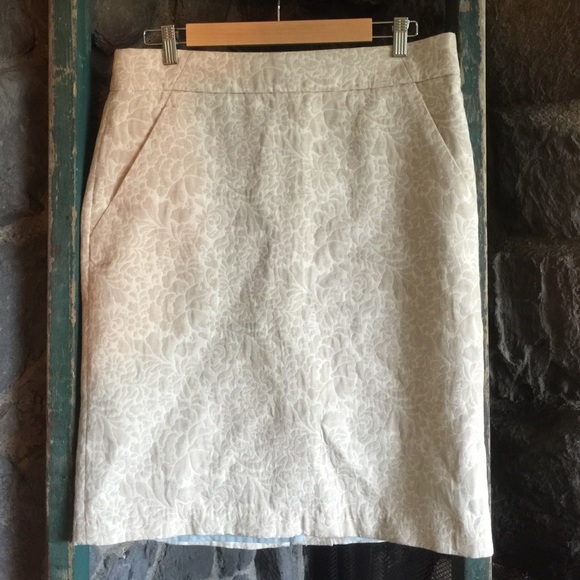 LAST CHANCE Cream-White Brocade Pencil Skirt Sz10