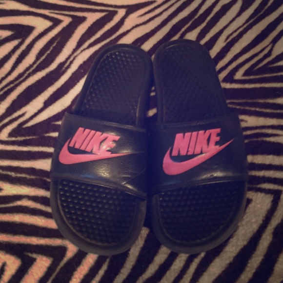 Nike slip on sandals