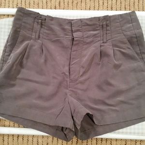 American  Eagle shorts