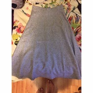 Urban Outfitters midi skirt🐩