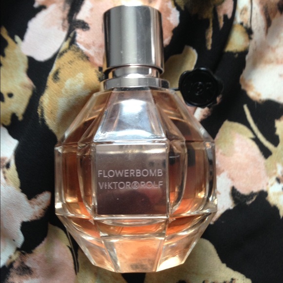 Victor and Rolf Flower bomb